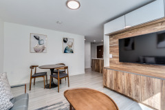 101-1168-Pendrell-St-Vancouver-360hometours-09