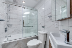 310-1168-Pendrell-St-Vancouver-360hometours-16