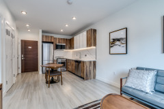 303-1168-Pendrell-St-Vancouver-360hometours-09