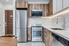 303-1168-Pendrell-St-Vancouver-360hometours-14
