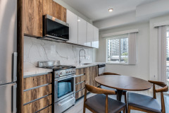 306-1168-Pendrell-St-Vancouver-360hometours-10