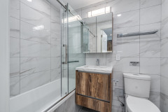 304-1168-Pendrell-St-Vancouver-360hometours-09