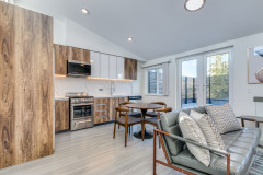 401-1168-Pendrell-St-Vancouver-360hometours-05