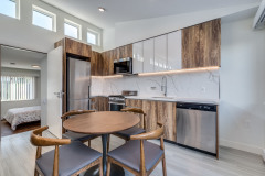 401-1168-Pendrell-St-Vancouver-360hometours-11