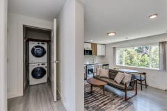 402-1168-Pendrell-St-Vancouver-360hometours-09
